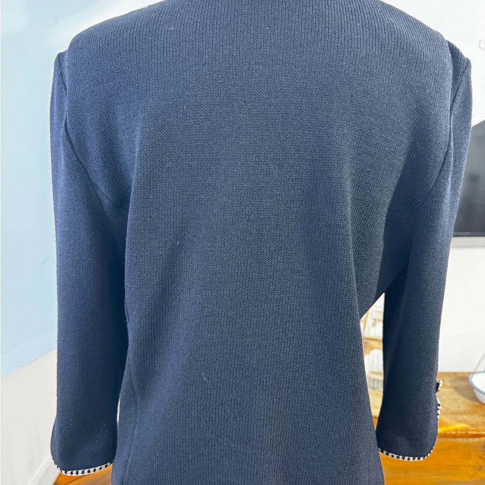 St. John Collection Black Blazer with White Trim - Picture 7 of 12